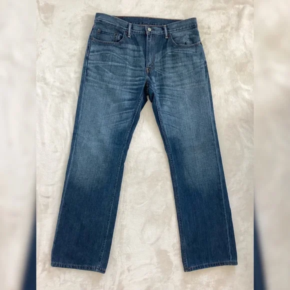 Levi’s 34x32 Jeans | 559 | Men’s Relaxed Straight Fit | Medium Wash Denim - Picture 2 of 9